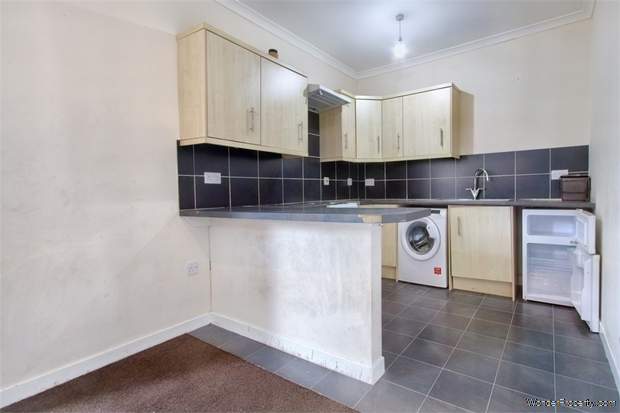 Additional Property Image 2 bedroom Flat for sale in Leven 3