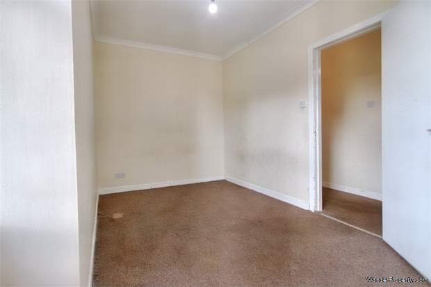 Additional Property Image 2 bedroom Flat for sale in Leven 9