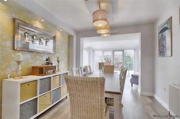 Additional Property Image 4 bedroom Detached Bungalow for sale in Barnsley 4