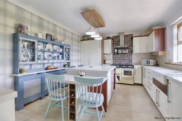 Additional Property Image 4 bedroom Detached Bungalow for sale in Barnsley 7