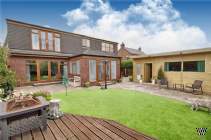 4 bedroom Detached Bungalow for sale in Barnsley