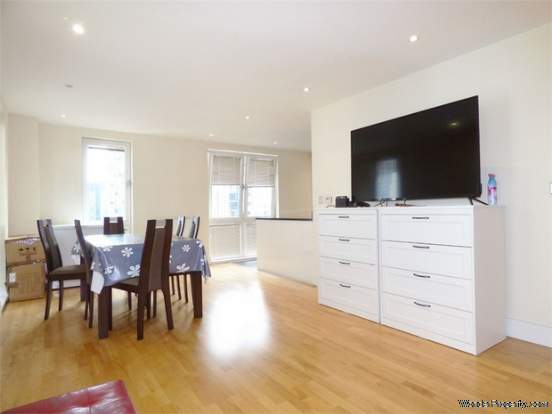 Additional Property Image 3 bedroom Flat for sale in London 2