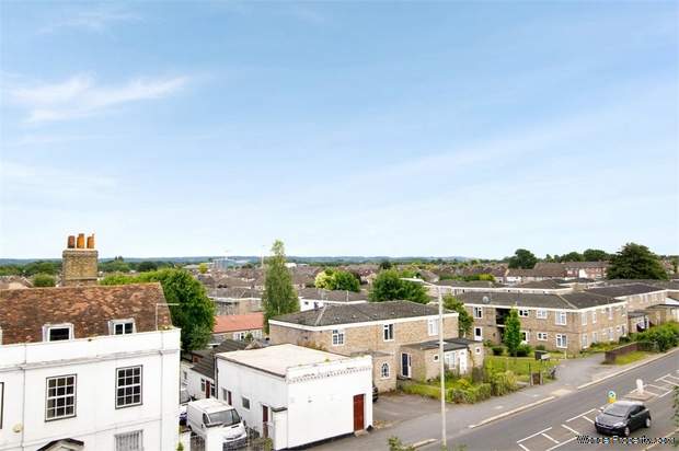 Additional Property Image 2 bedroom Flat for sale in Waltham Cross 10