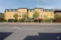 2 bedroom Flat for sale in Waltham Cross