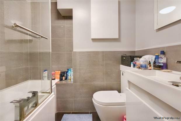 Additional Property Image 2 bedroom Flat for sale in London 8