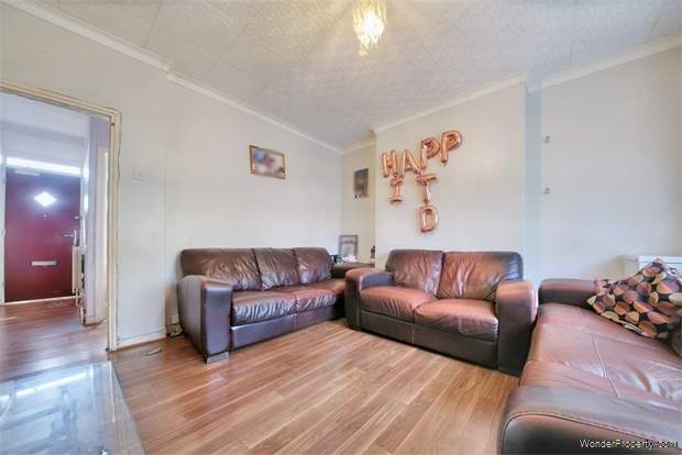 Additional Property Image 2 bedroom Flat for sale in London 3