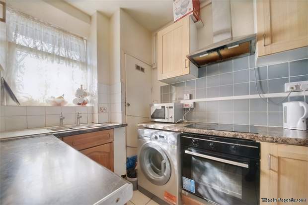 Additional Property Image 2 bedroom Flat for sale in London 4