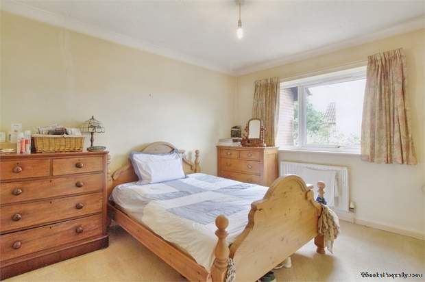 Additional Property Image 2 bedroom Terraced Bungalow for sale in Bury St Edmunds 6