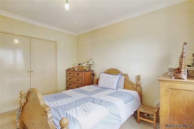 Additional Property Image 2 bedroom Terraced Bungalow for sale in Bury St Edmunds 7