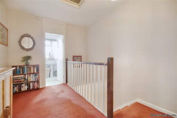 Additional Property Image 3 bedroom Maisonette for sale in Leeds 8