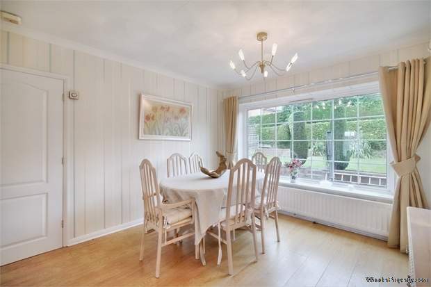 Additional Property Image 4 bedroom Detached for sale in Mirfield 5