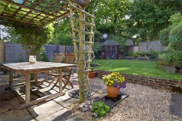 Additional Property Image 4 bedroom Detached for sale in Stockbridge 2