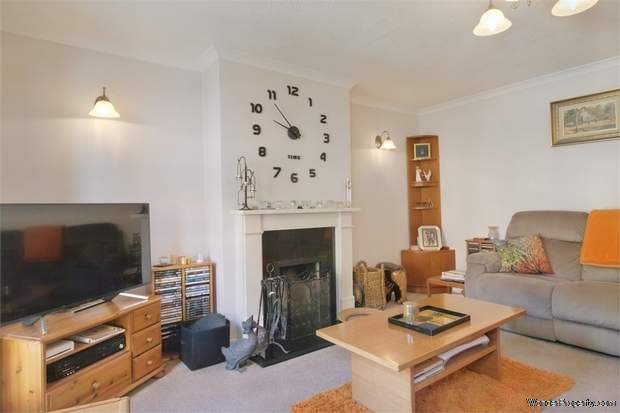 Additional Property Image 4 bedroom Detached for sale in Stockbridge 5