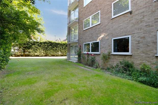 Additional Property Image 2 bedroom Flat for sale in London 10