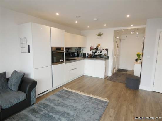Additional Property Image 2 bedroom Flat for sale in Staines-upon-Thames 4