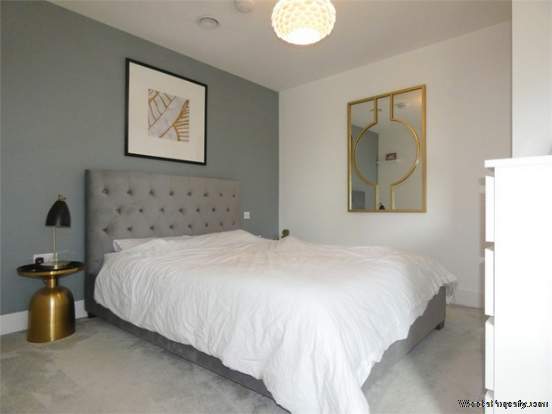 Additional Property Image 2 bedroom Flat for sale in Staines-upon-Thames 8