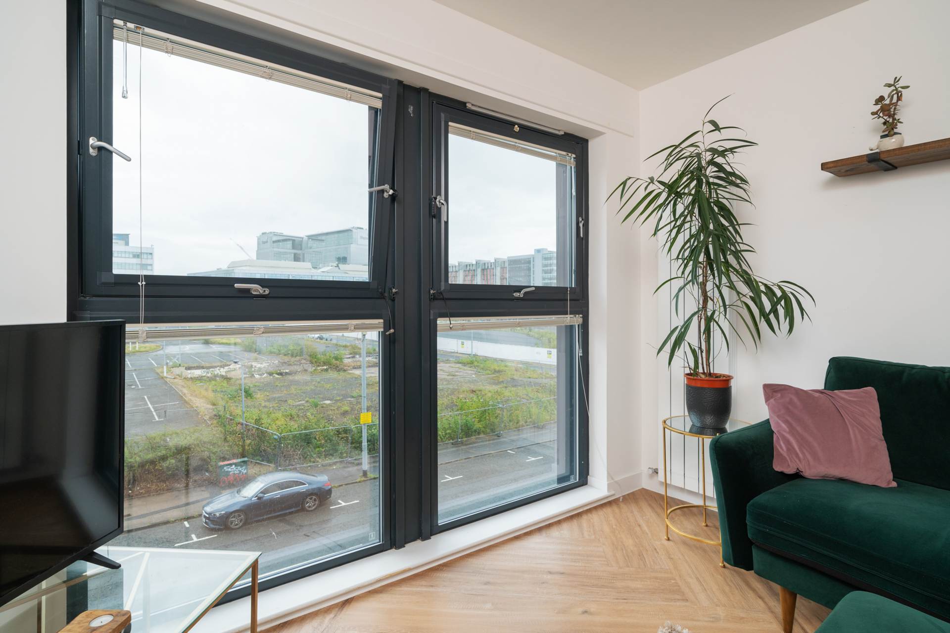 Additional Property Image 2 bedroom Flat for sale in Glasgow 12