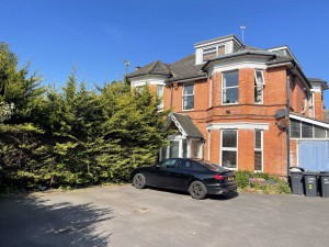 1 bedroom Apartment to rent in Bournemouth