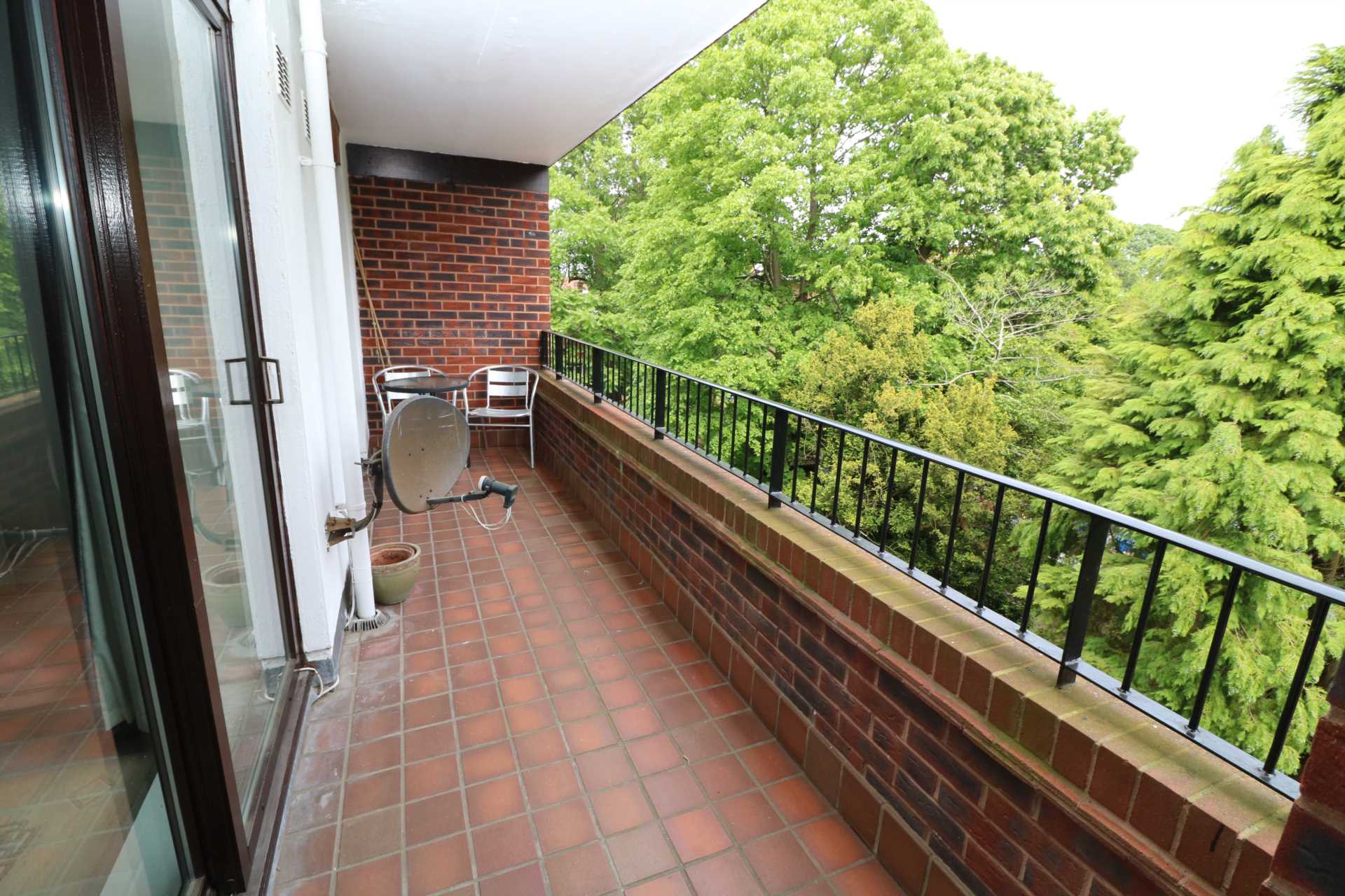 Additional Property Image 2 bedroom Flat to rent in Poole 4