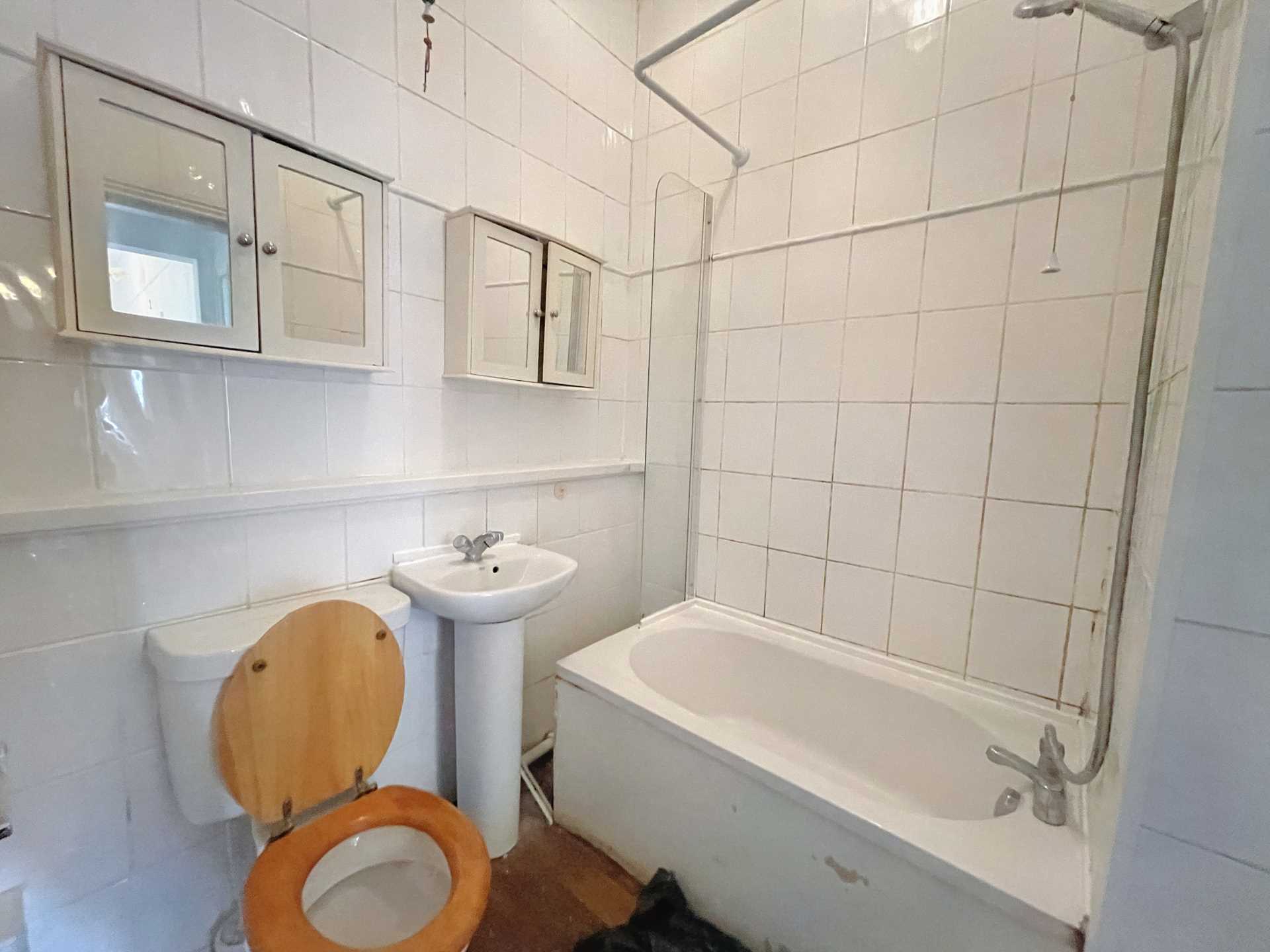 Additional Property Image 2 bedroom Flat to rent in Bournemouth 6