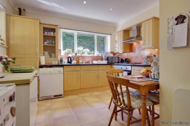 Additional Property Image 2 bedroom Maisonette for sale in Bournemouth 5