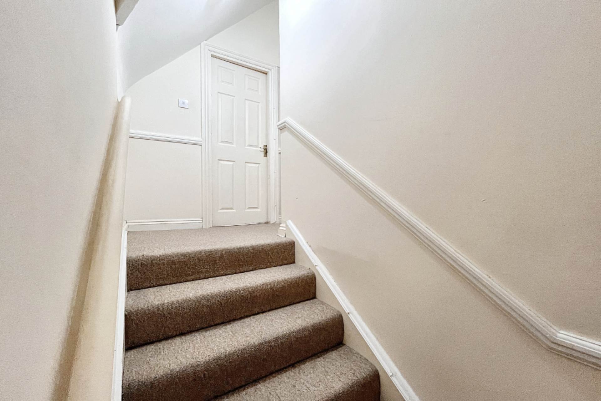 Additional Property Image 2 bedroom Flat for sale in Bournemouth 7