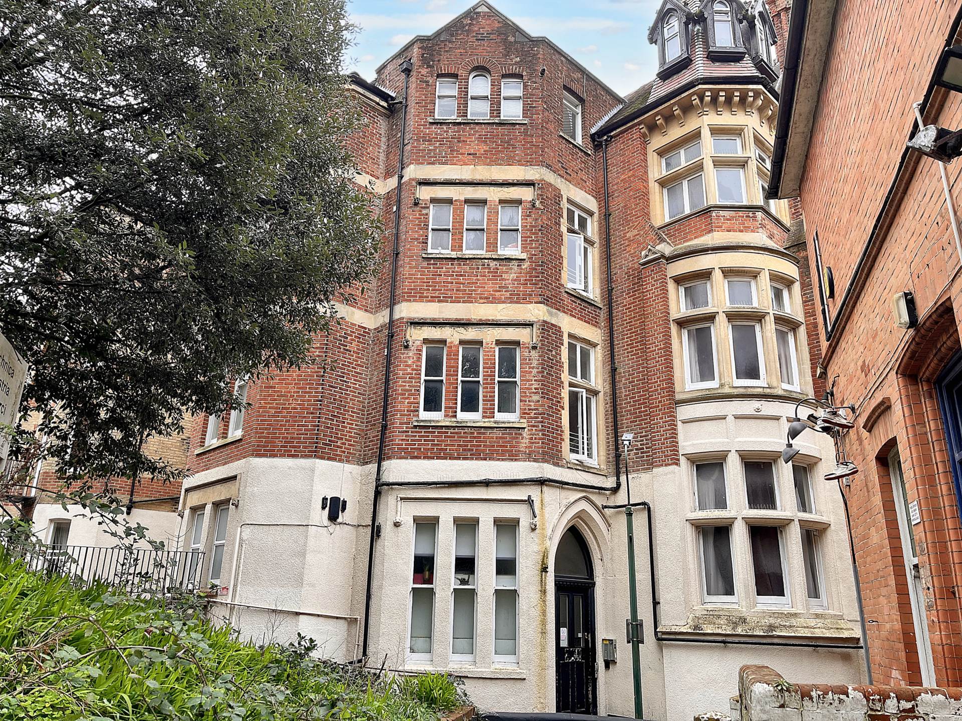 Additional Property Image 2 bedroom Flat for sale in Bournemouth 11