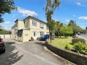 1 bedroom Flat for sale in Poole