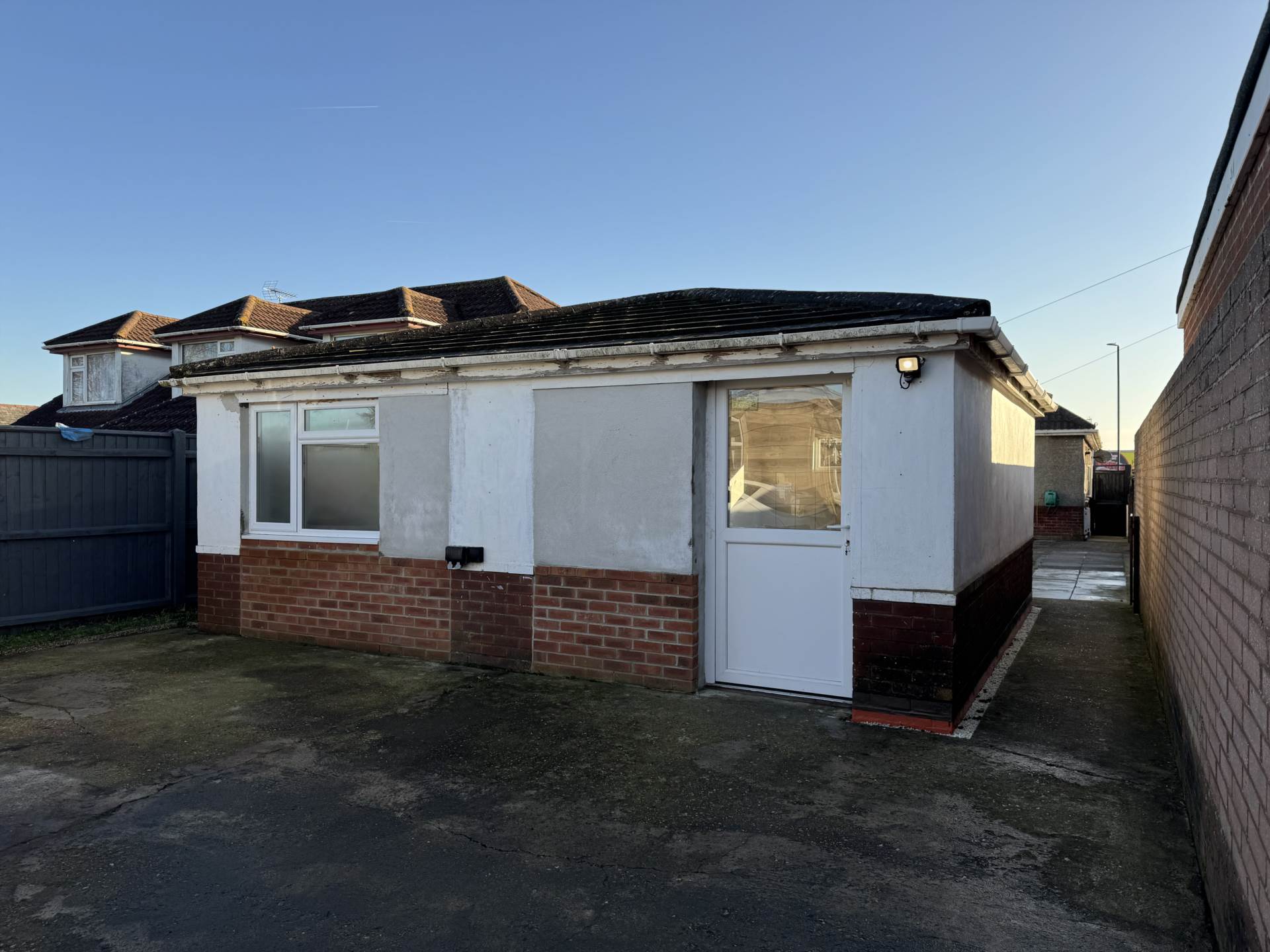 Additional Property Image 2 bedroom Bungalow for sale in Bournemouth 18