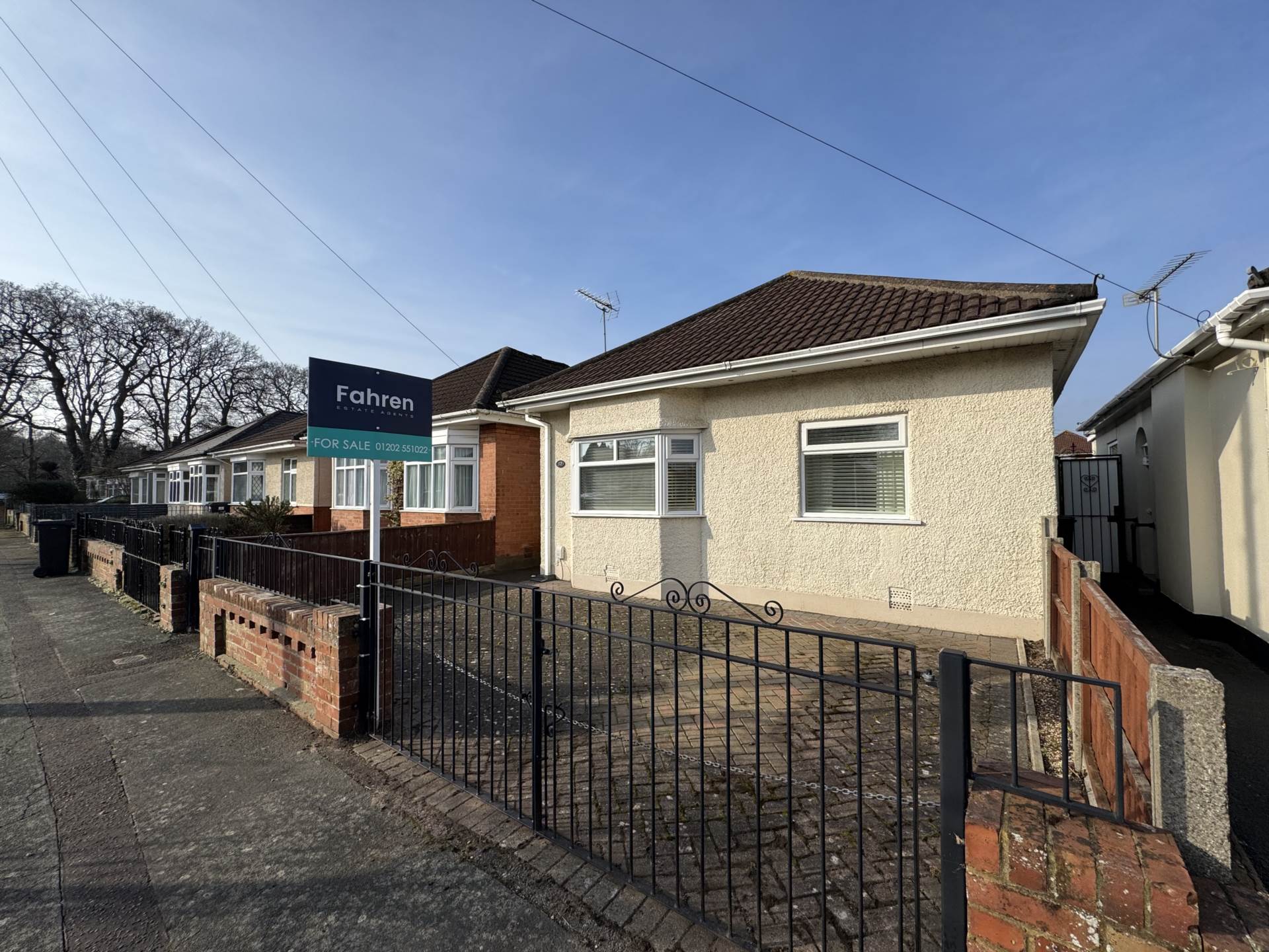 Additional Property Image 2 bedroom Detached Bungalow for sale in Bournemouth 17