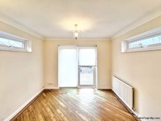 Additional Property Image 2 bedroom Detached Bungalow for sale in Bournemouth 5