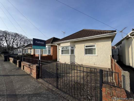 Additional Property Image 2 bedroom Detached Bungalow for sale in Bournemouth 11