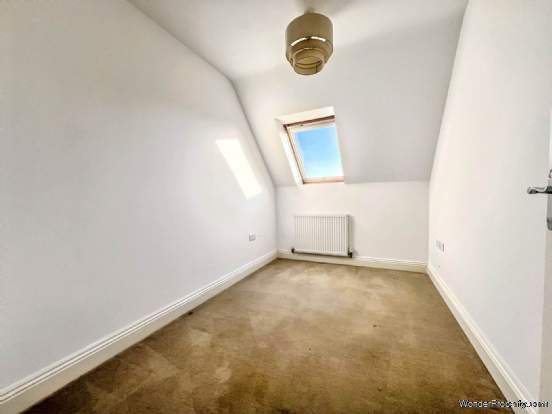 Additional Property Image 2 bedroom Flat for sale in Bournemouth 6