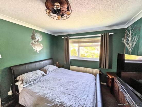 Additional Property Image 3 bedroom Semi Detached for sale in Bournemouth 9