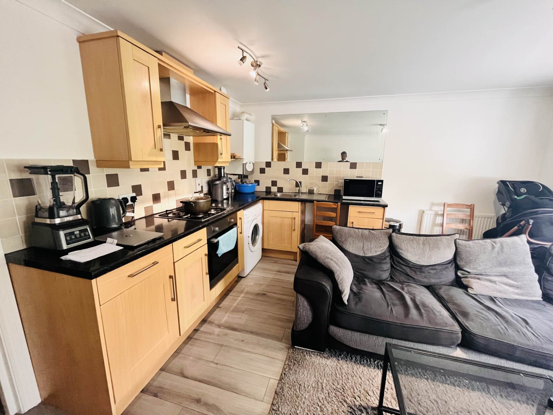 Additional Property Image 2 bedroom Flat for sale in Bournemouth 3