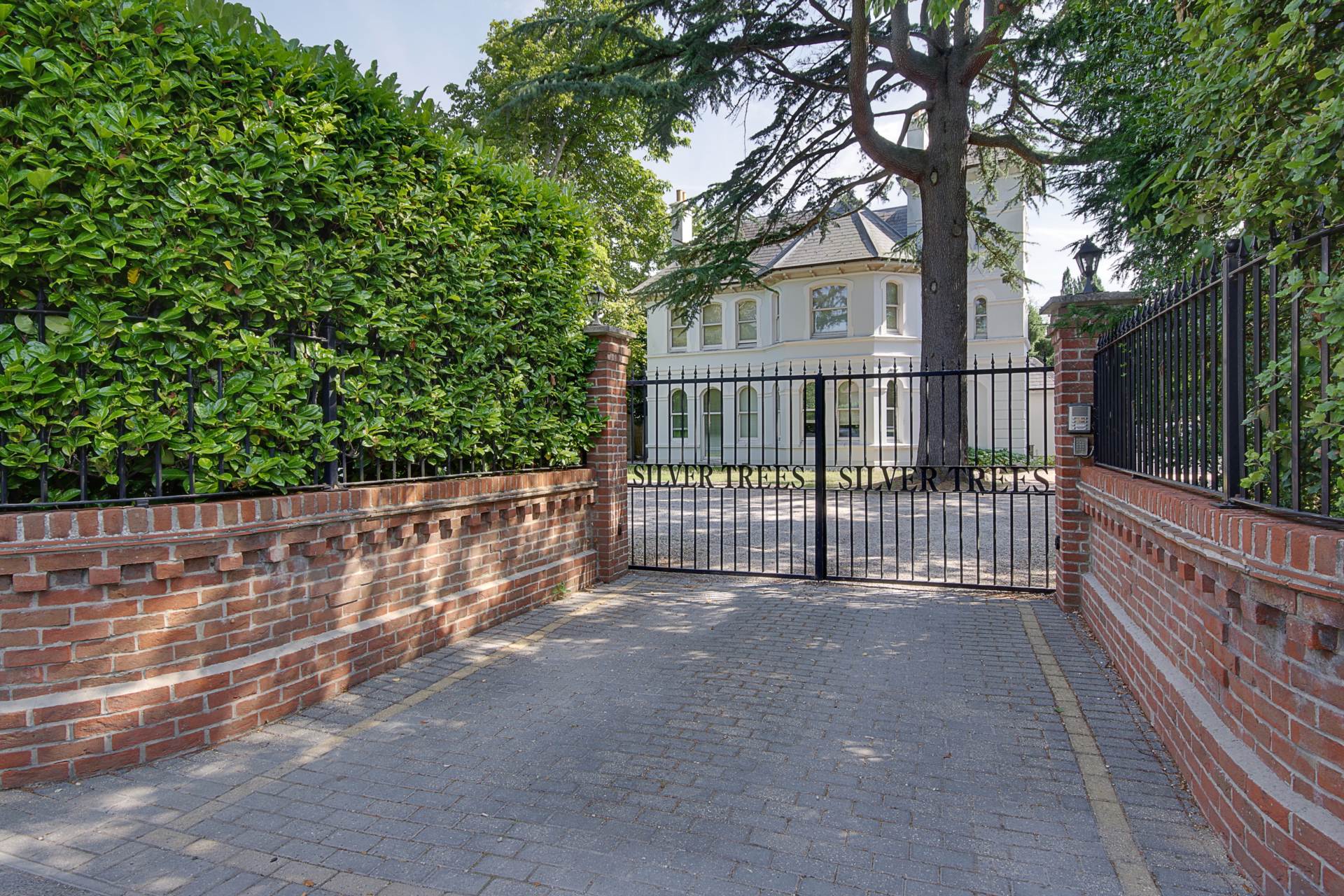 2 bedroom Apartment for sale in Bournemouth