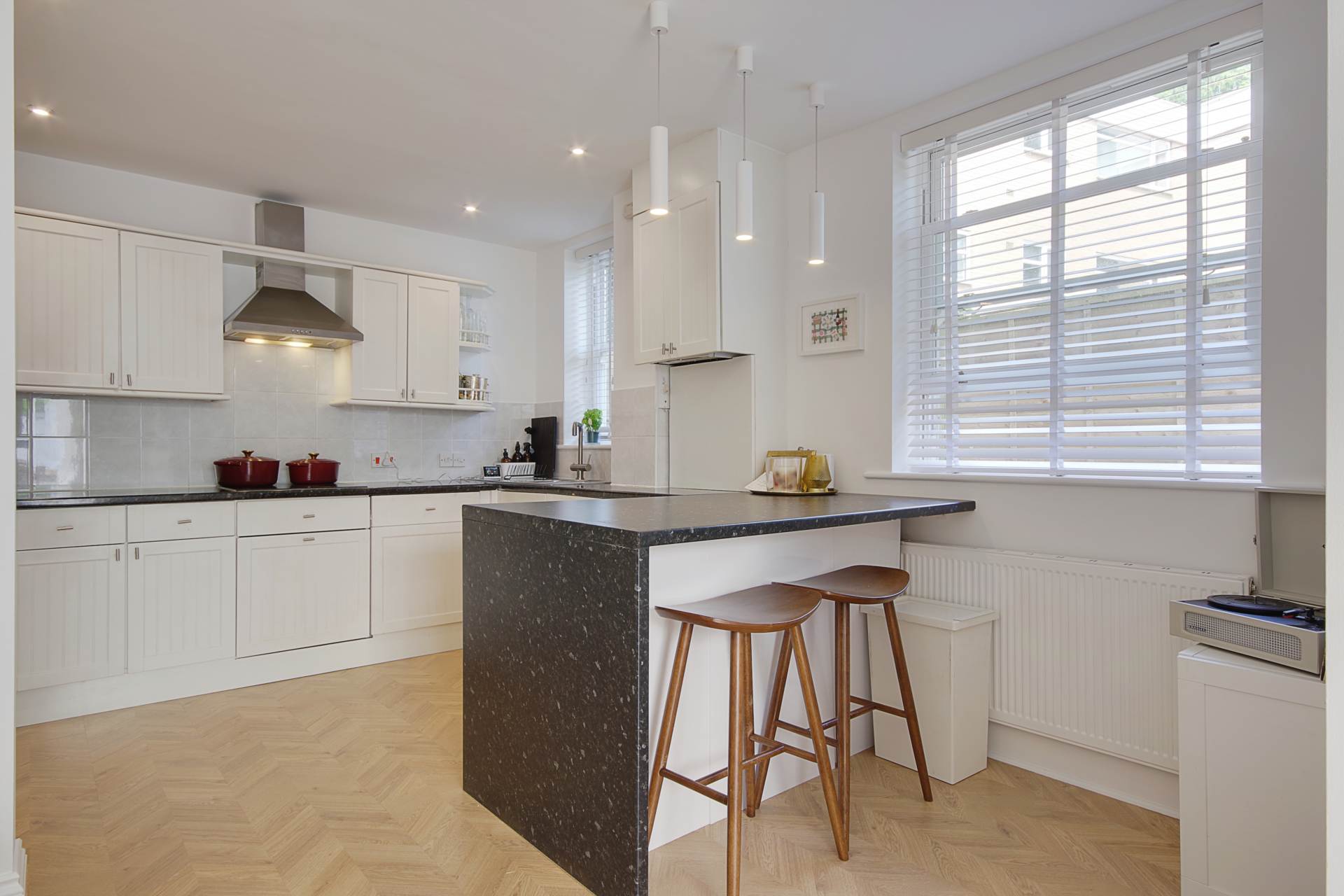 Additional Property Image 2 bedroom Apartment for sale in Bournemouth 3
