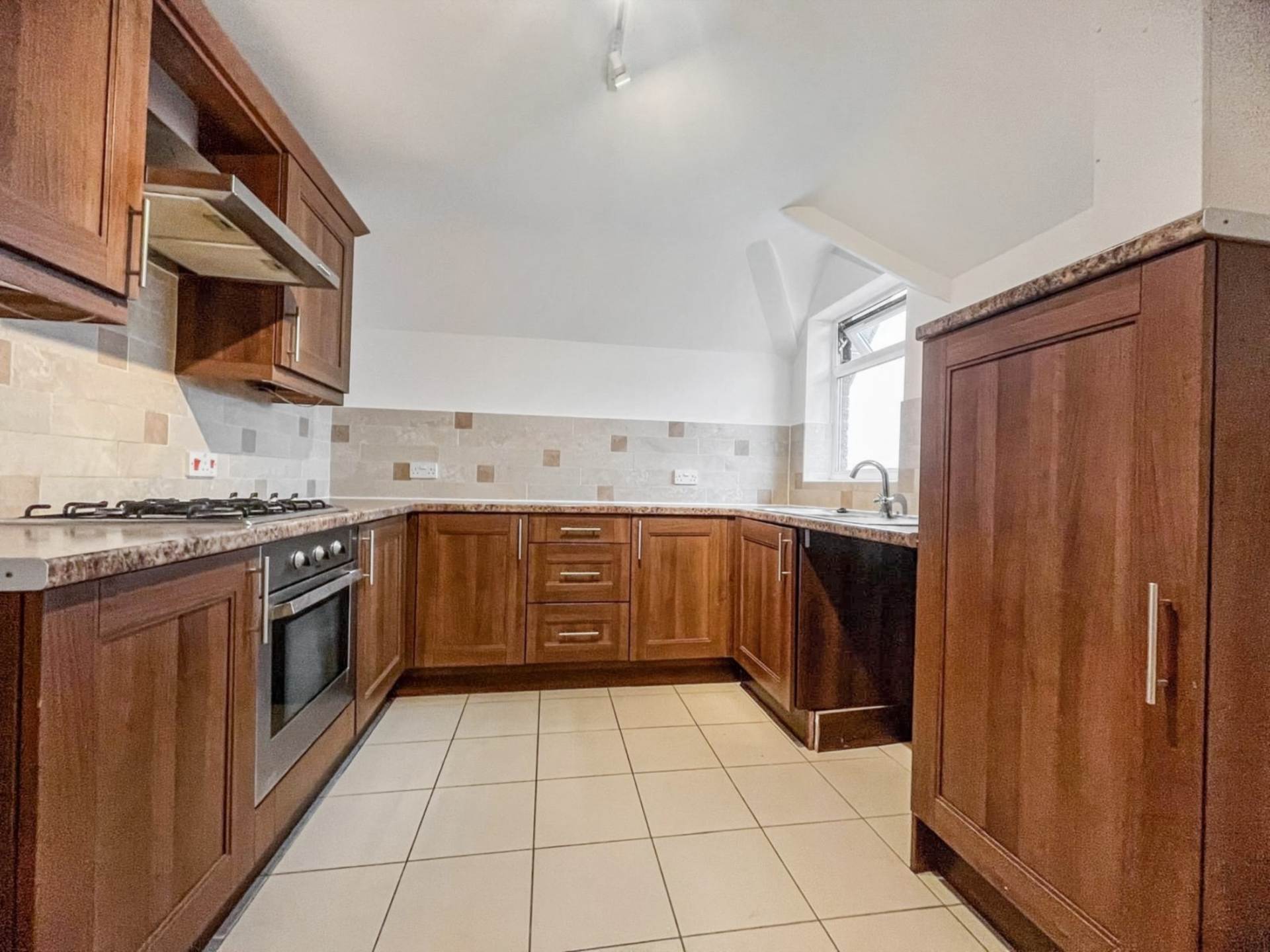 Additional Property Image 2 bedroom Flat to rent in Bournemouth 2