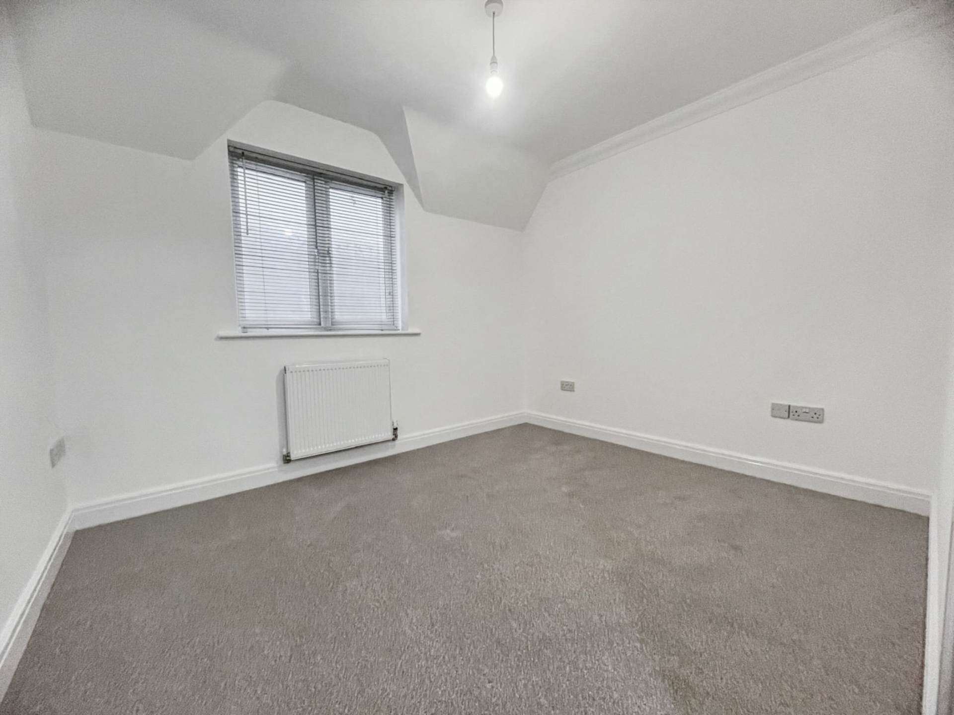 Additional Property Image 2 bedroom Flat to rent in Bournemouth 3