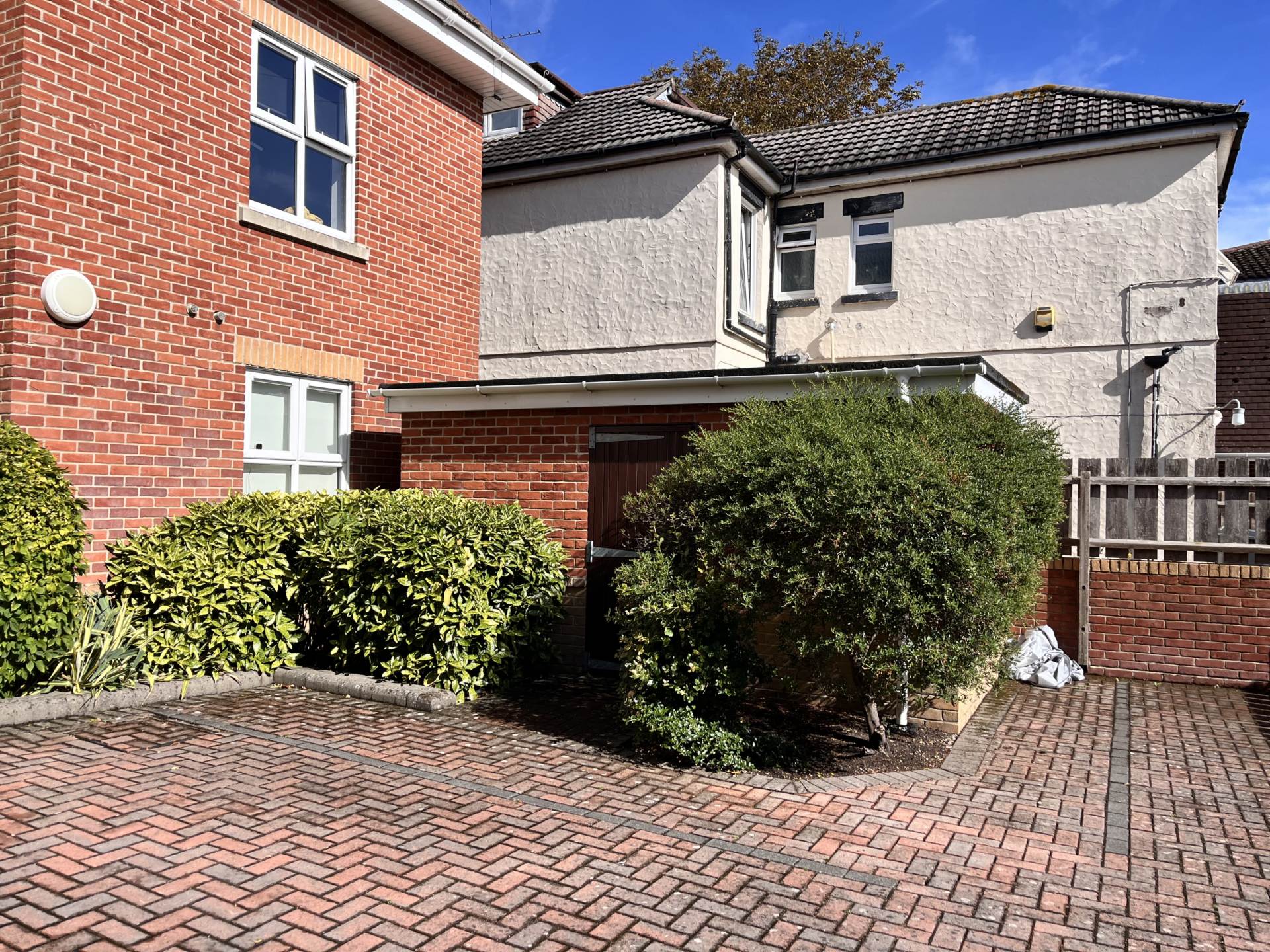 Additional Property Image 1 bedroom Flat for sale in Bournemouth 8