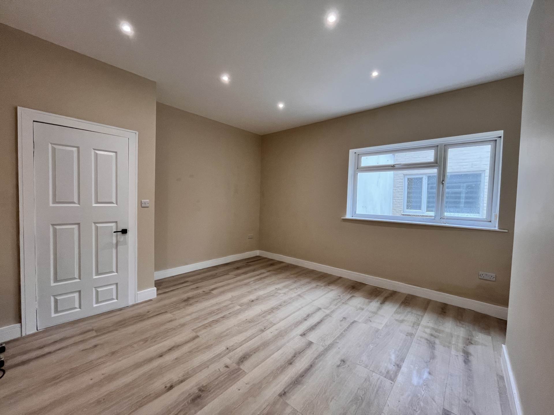 Additional Property Image 1 bedroom Flat for sale in Bournemouth 6