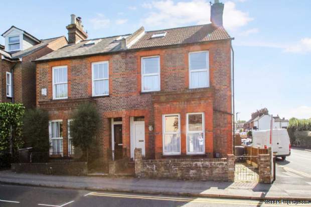 4 bedroom Semi Detached for sale in Hemel Hempstead