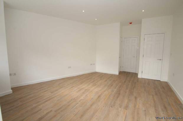 Additional Property Image 2 bedroom Maisonette for sale in Hemel Hempstead 5