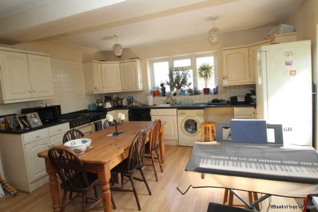 Additional Property Image 2 bedroom End of Terrace for sale in Kings Langley 3