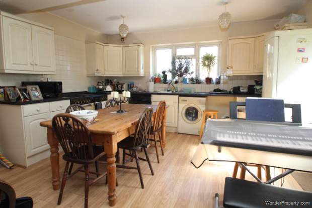 Additional Property Image 2 bedroom End of Terrace for sale in Kings Langley 4