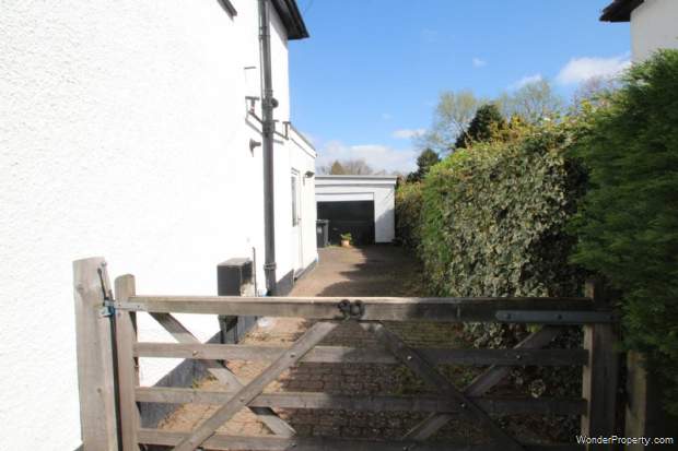 Additional Property Image 2 bedroom End of Terrace for sale in Kings Langley 13