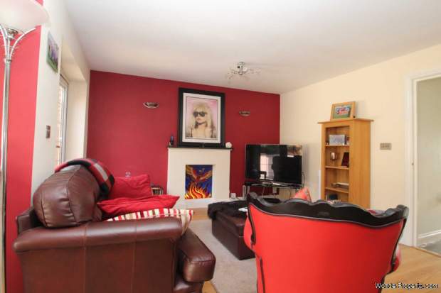 Additional Property Image 4 bedroom Semi Detached for sale in Hemel Hempstead 6