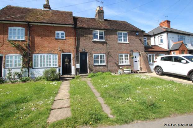 Additional Property Image 2 bedroom Cottage for sale in Hemel Hempstead 11