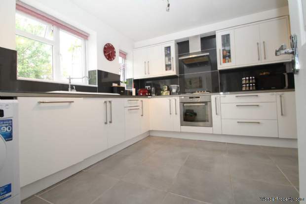 Additional Property Image 3 bedroom Terraced for sale in Hemel Hempstead 2