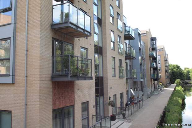 Additional Property Image 2 bedroom Apartment for sale in Hemel Hempstead 18